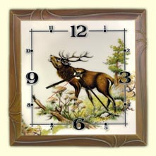 Wall clock hunting motive